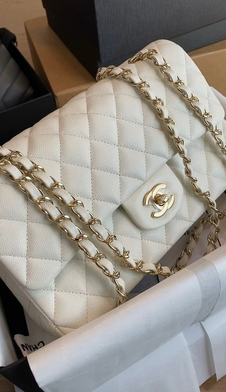 chanel classic bag - gold chain