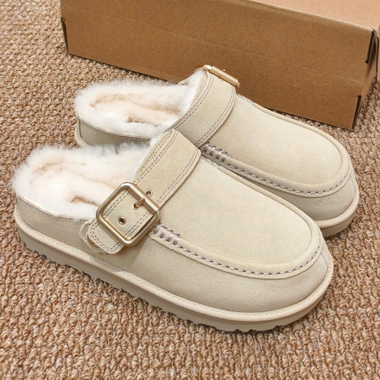 NEW uGG Goldenstar Evelina clog