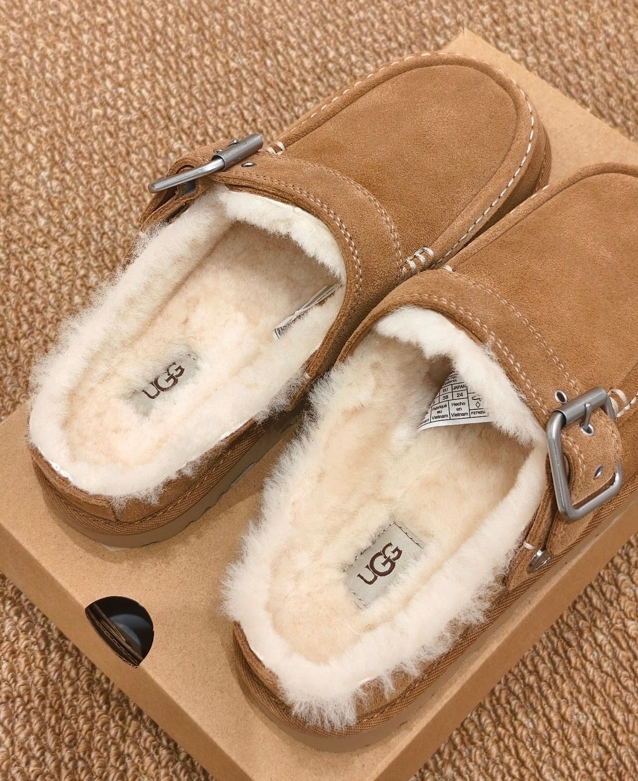NEW uGG Goldenstar Evelina clog