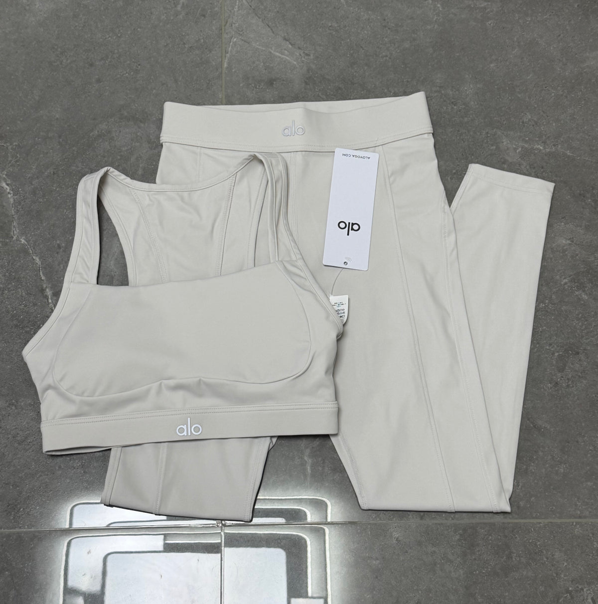 Alo sets