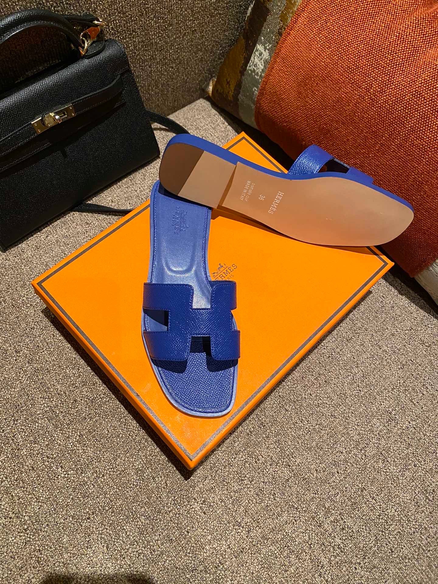 Hermeś sandals