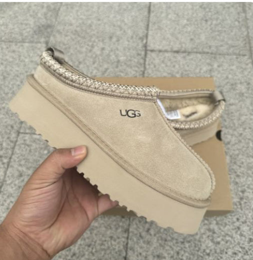 uGG Platform Slippers