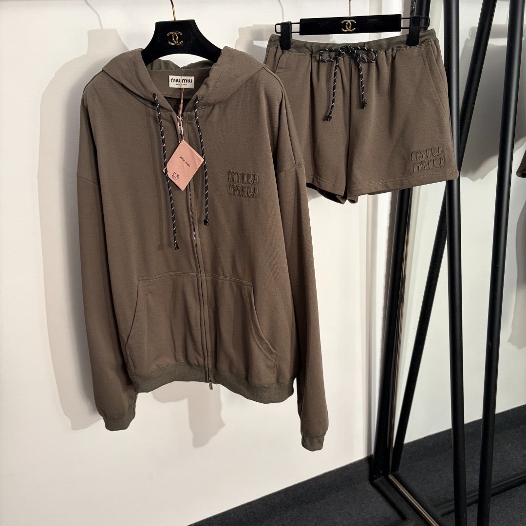 miu two piece