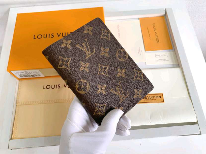 Louis Vuitton passport Cover
